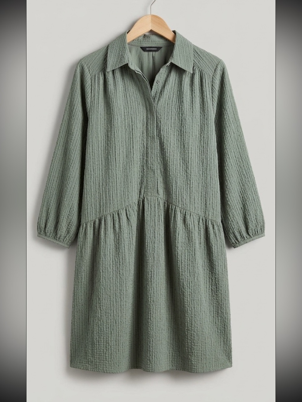 Club Monaco Sage Green  M Linen-blend Seersucker Puff Sleeve Quiet Luxury Chic